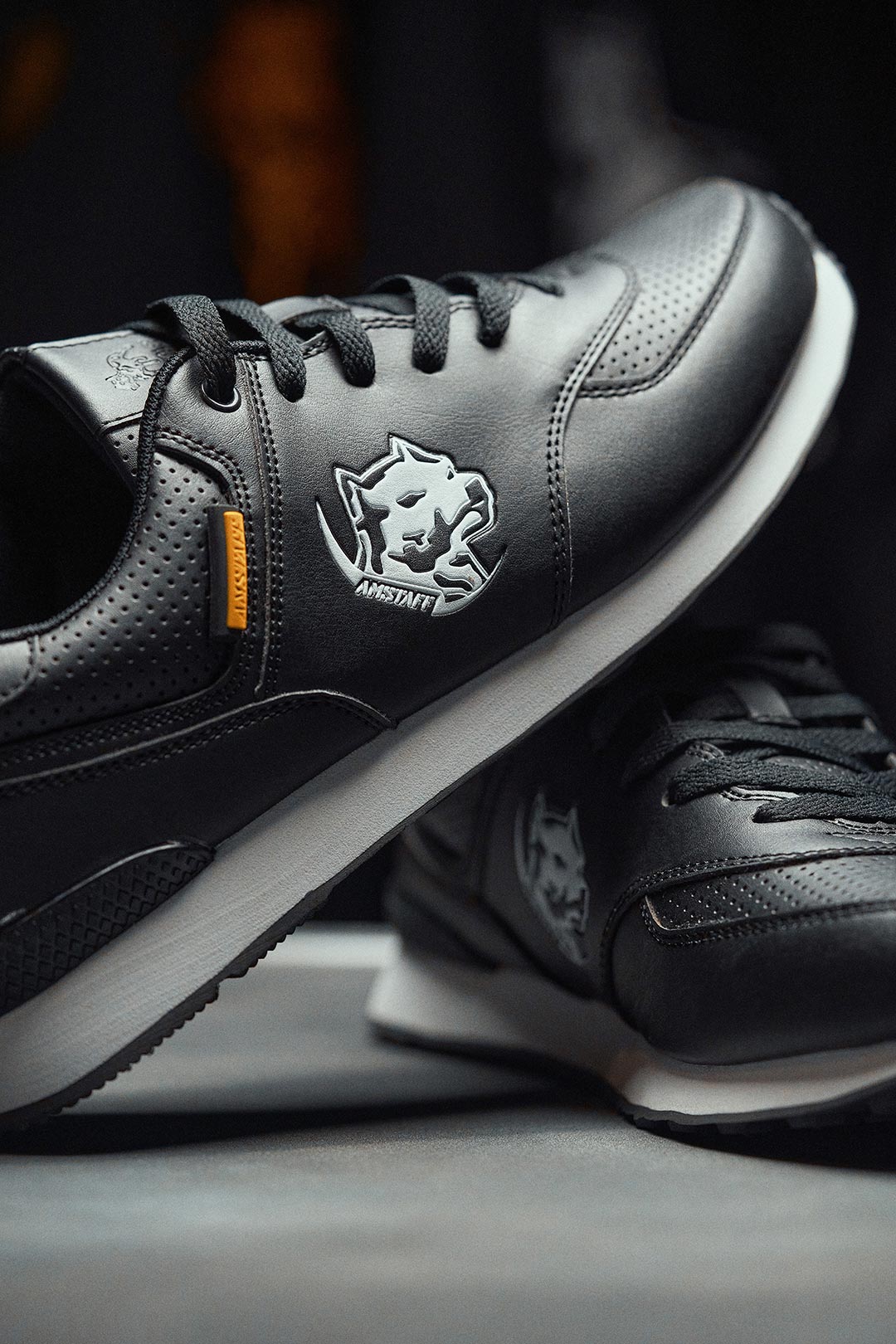 Sneakers in Schwarz